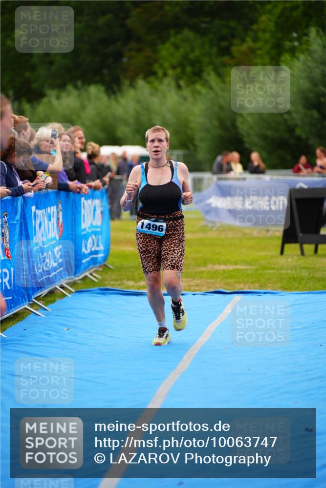 30.08.2026 - Elbe Triathlon Hamburg LAZAROV Photography http://msf.ph/oto/10063747 30.08.2026 11:58:34 Ziel 940, 1462, 1496, 1575 meine-sportfotos.de