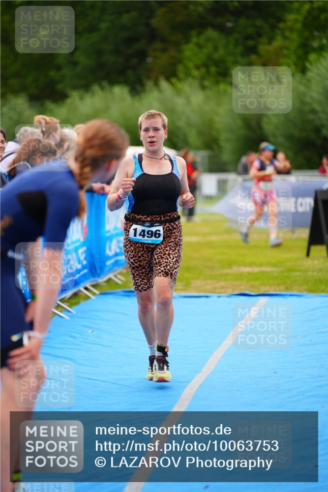 30.08.2026 - Elbe Triathlon Hamburg LAZAROV Photography http://msf.ph/oto/10063753 30.08.2026 11:58:35 Ziel 1462, 1496, 1575 meine-sportfotos.de