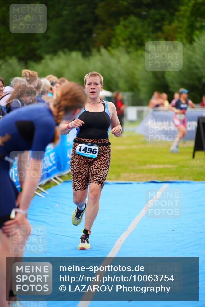 30.08.2026 - Elbe Triathlon Hamburg LAZAROV Photography http://msf.ph/oto/10063754 30.08.2026 11:58:35 Ziel 1462, 1496, 1575 meine-sportfotos.de