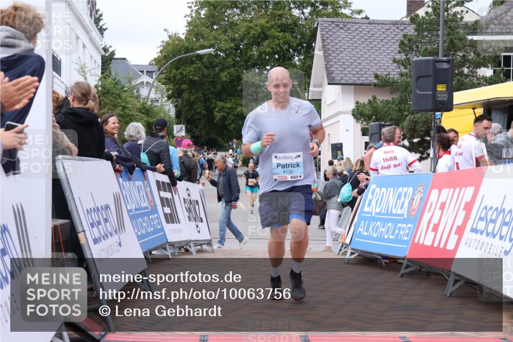 30.08.2026 - Blankeneser Heldenlauf Lena Gebhardt http://msf.ph/oto/10063756 30.08.2026 12:40:15 Ziel 4130, 4387, 4388, 4389, 4390 meine-sportfotos.de