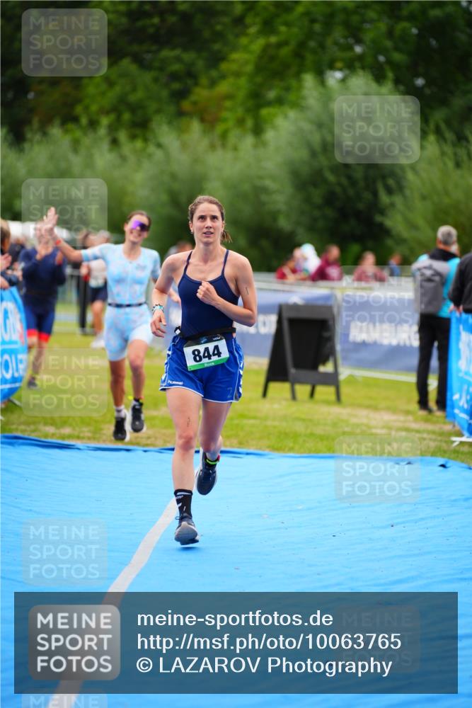 30.08.2026 - Elbe Triathlon Hamburg LAZAROV Photography http://msf.ph/oto/10063765 30.08.2026 11:58:44 Ziel 844, 1588 meine-sportfotos.de