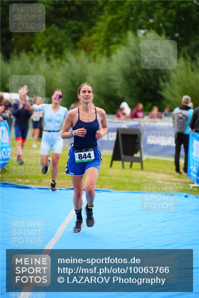 30.08.2026 - Elbe Triathlon Hamburg LAZAROV Photography http://msf.ph/oto/10063766 30.08.2026 11:58:45 Ziel 844, 1401, 1489, 1526, 1588 meine-sportfotos.de