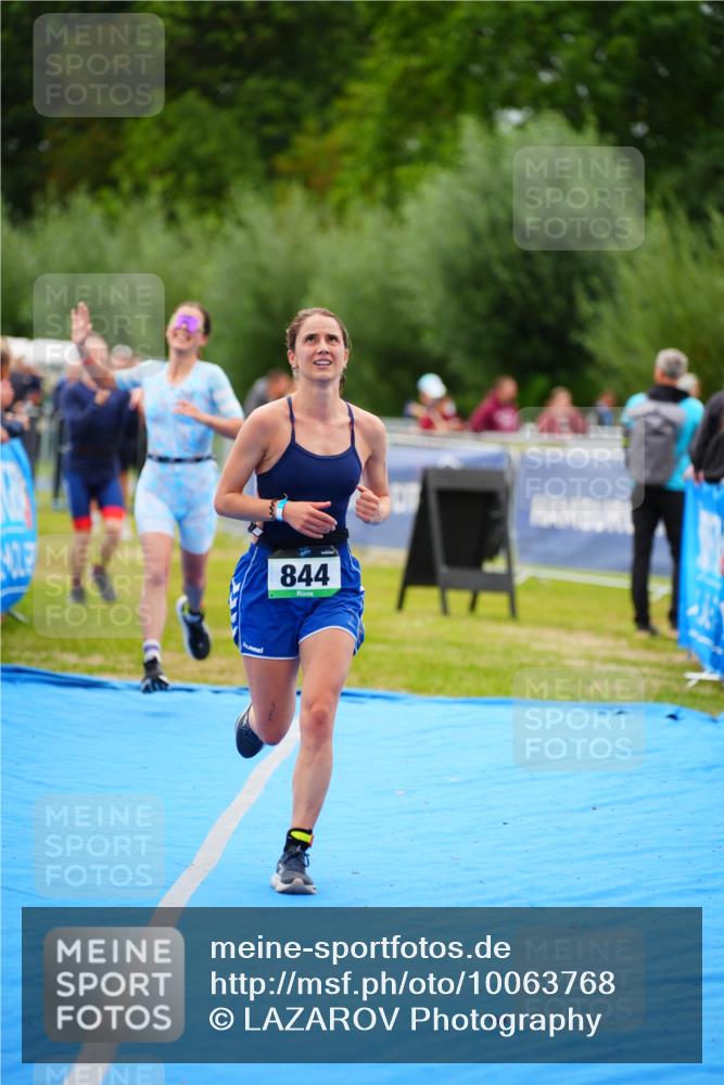 30.08.2026 - Elbe Triathlon Hamburg LAZAROV Photography http://msf.ph/oto/10063768 30.08.2026 11:58:45 Ziel 844, 1401, 1489, 1526, 1588 meine-sportfotos.de