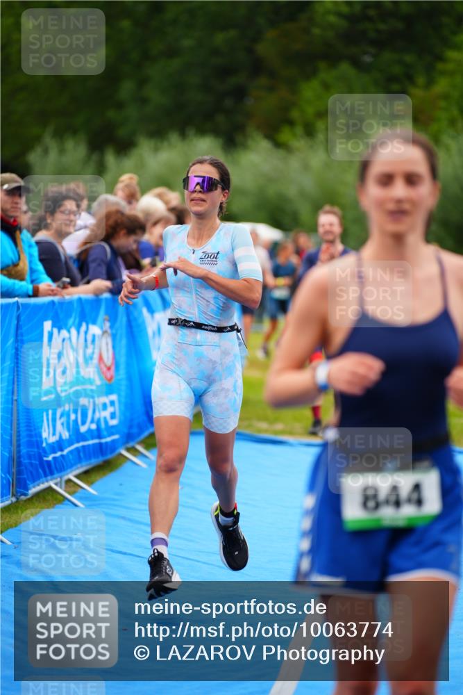 30.08.2026 - Elbe Triathlon Hamburg LAZAROV Photography http://msf.ph/oto/10063774 30.08.2026 11:58:47 Ziel 844, 1401, 1489, 1526, 1588 meine-sportfotos.de