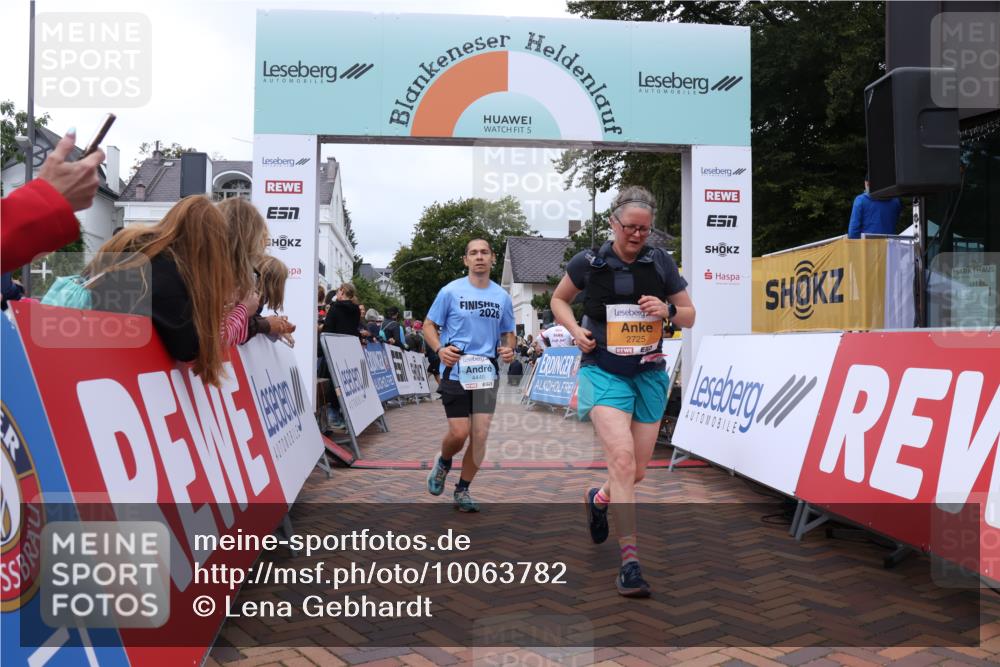 30.08.2026 - Blankeneser Heldenlauf Lena Gebhardt http://msf.ph/oto/10063782 30.08.2026 12:40:26 Ziel 2725, 4446 meine-sportfotos.de