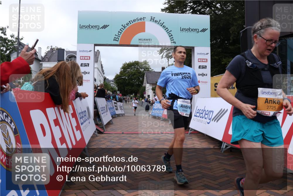 30.08.2026 - Blankeneser Heldenlauf Lena Gebhardt http://msf.ph/oto/10063789 30.08.2026 12:40:27 Ziel 2725, 4402, 4446 meine-sportfotos.de