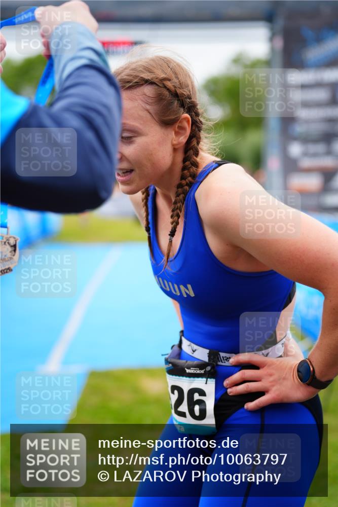 30.08.2026 - Elbe Triathlon Hamburg LAZAROV Photography http://msf.ph/oto/10063797 30.08.2026 11:59:04 Ziel 811 meine-sportfotos.de