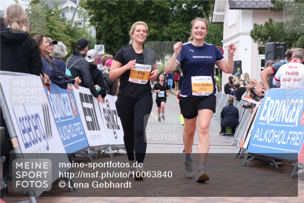 30.08.2026 - Blankeneser Heldenlauf Lena Gebhardt http://msf.ph/oto/10063840 30.08.2026 12:40:47 Ziel 2700, 2736, 4468 meine-sportfotos.de