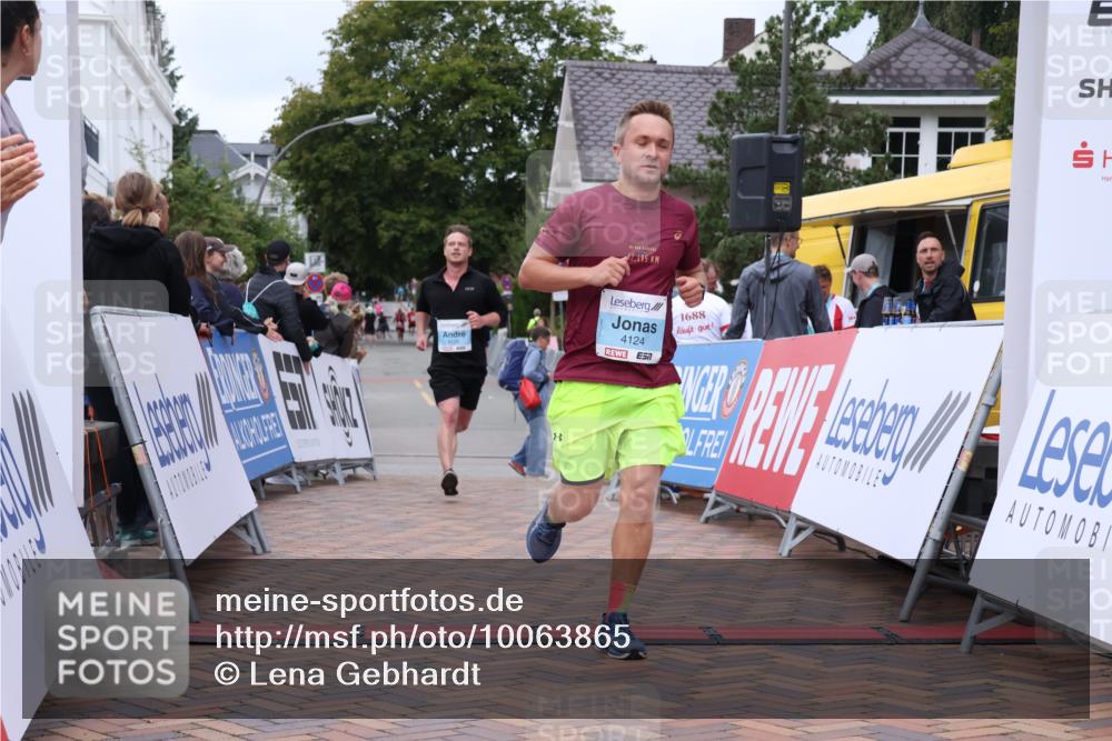 30.08.2026 - Blankeneser Heldenlauf Lena Gebhardt http://msf.ph/oto/10063865 30.08.2026 12:40:53 Ziel 2700, 2736, 4124, 4135 meine-sportfotos.de