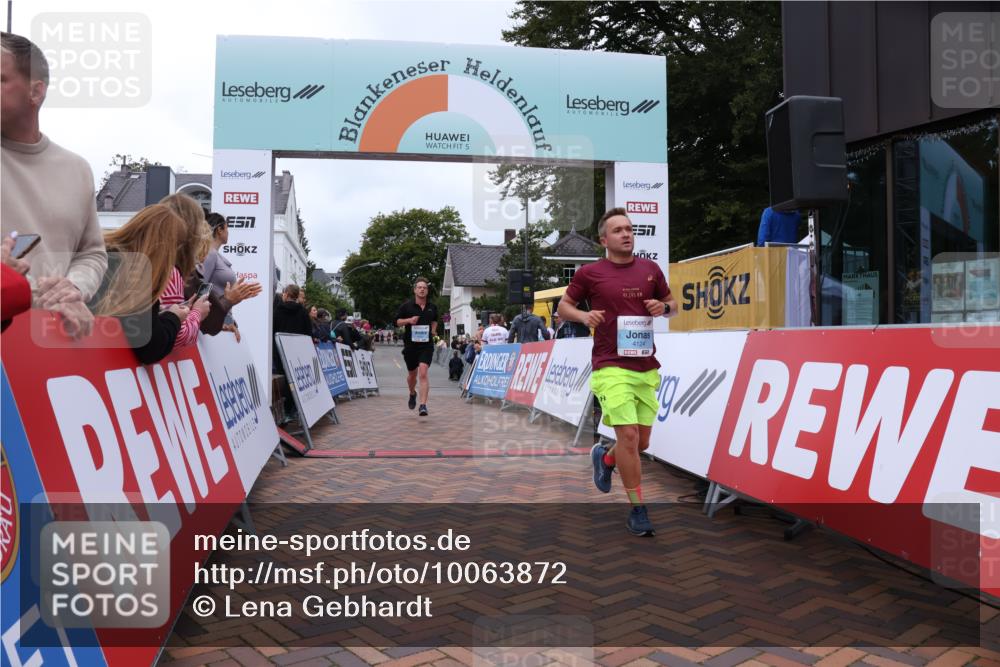 30.08.2026 - Blankeneser Heldenlauf Lena Gebhardt http://msf.ph/oto/10063872 30.08.2026 12:40:54 Ziel 2700, 2736, 4124, 4135 meine-sportfotos.de