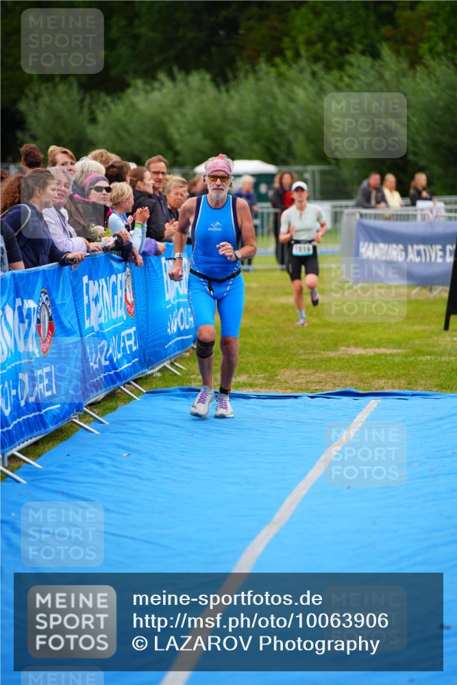 30.08.2026 - Elbe Triathlon Hamburg LAZAROV Photography http://msf.ph/oto/10063906 30.08.2026 12:00:18 Ziel 801, 1362, 1518 meine-sportfotos.de
