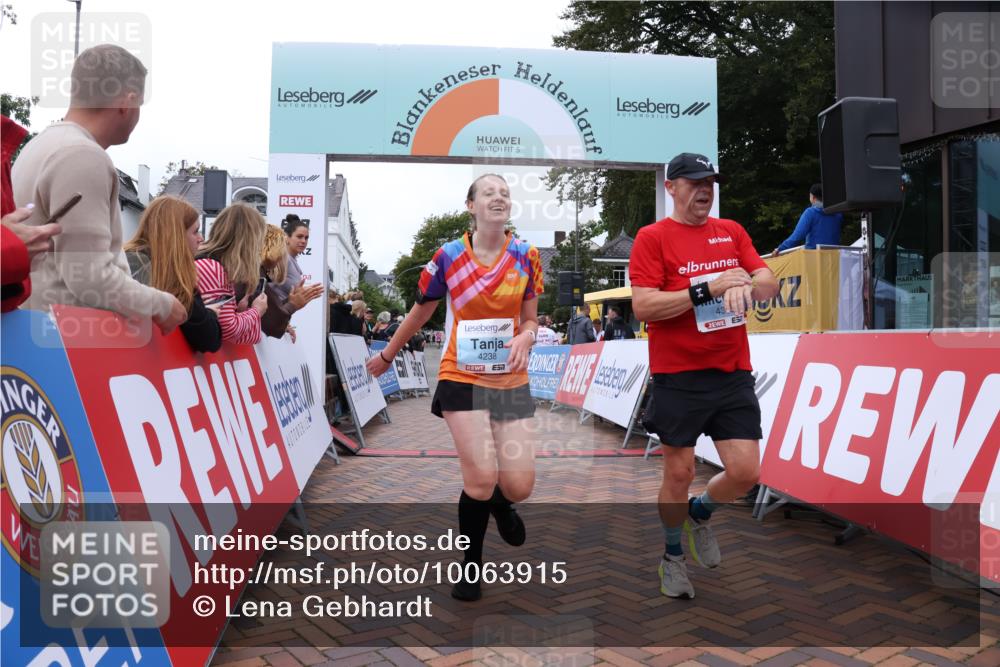 30.08.2026 - Blankeneser Heldenlauf Lena Gebhardt http://msf.ph/oto/10063915 30.08.2026 12:41:20 Ziel 4238, 4336 meine-sportfotos.de