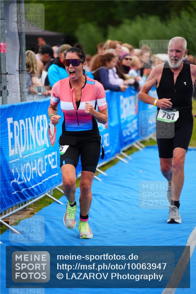 30.08.2026 - Elbe Triathlon Hamburg LAZAROV Photography http://msf.ph/oto/10063947 30.08.2026 12:00:45 Ziel 787, 975 meine-sportfotos.de