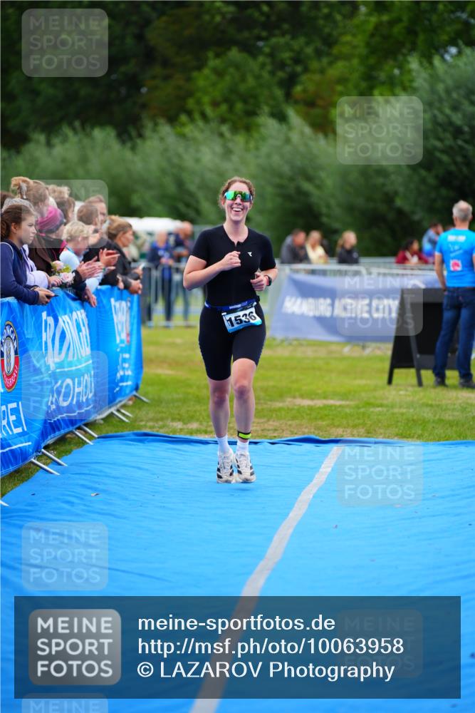 30.08.2026 - Elbe Triathlon Hamburg LAZAROV Photography http://msf.ph/oto/10063958 30.08.2026 12:00:59 Ziel 1536 meine-sportfotos.de