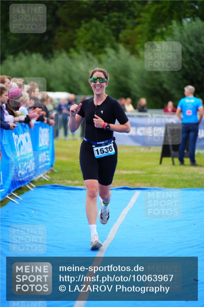 30.08.2026 - Elbe Triathlon Hamburg LAZAROV Photography http://msf.ph/oto/10063967 30.08.2026 12:01:01 Ziel 1481, 1536 meine-sportfotos.de