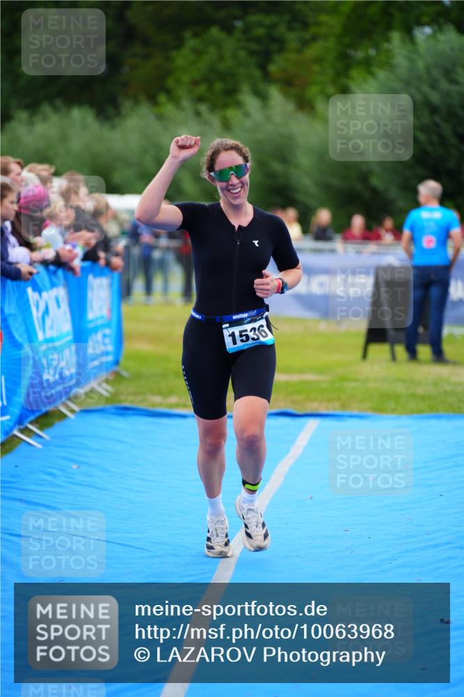 30.08.2026 - Elbe Triathlon Hamburg LAZAROV Photography http://msf.ph/oto/10063968 30.08.2026 12:01:01 Ziel 1481, 1536 meine-sportfotos.de