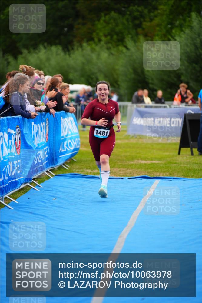 30.08.2026 - Elbe Triathlon Hamburg LAZAROV Photography http://msf.ph/oto/10063978 30.08.2026 12:01:09 Ziel 1481 meine-sportfotos.de
