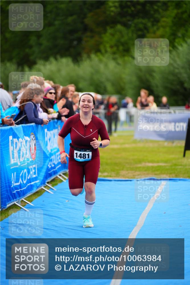 30.08.2026 - Elbe Triathlon Hamburg LAZAROV Photography http://msf.ph/oto/10063984 30.08.2026 12:01:09 Ziel 1481 meine-sportfotos.de