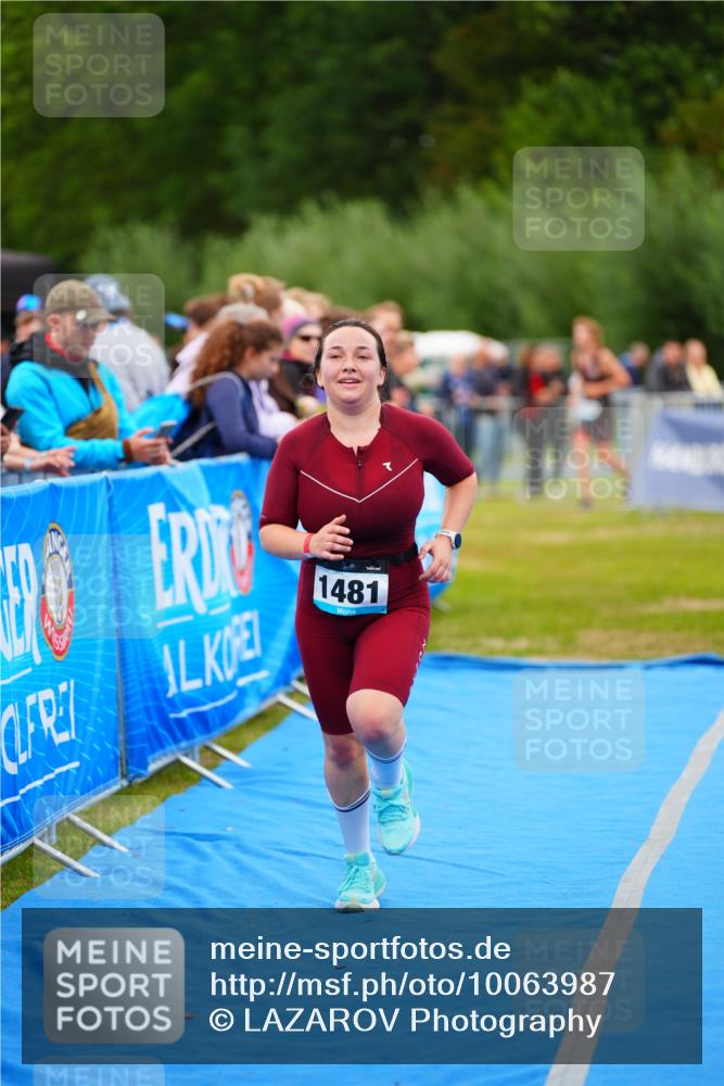 30.08.2026 - Elbe Triathlon Hamburg LAZAROV Photography http://msf.ph/oto/10063987 30.08.2026 12:01:10 Ziel 1481 meine-sportfotos.de