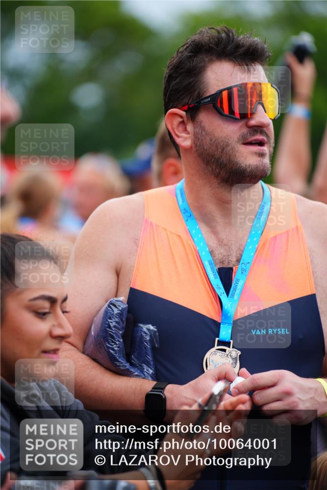 30.08.2026 - Elbe Triathlon Hamburg LAZAROV Photography http://msf.ph/oto/10064001 30.08.2026 12:01:18 Ziel 1450 meine-sportfotos.de