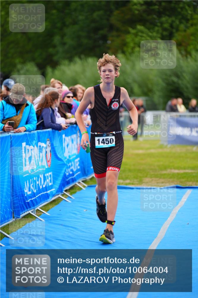 30.08.2026 - Elbe Triathlon Hamburg LAZAROV Photography http://msf.ph/oto/10064004 30.08.2026 12:01:20 Ziel 1450 meine-sportfotos.de