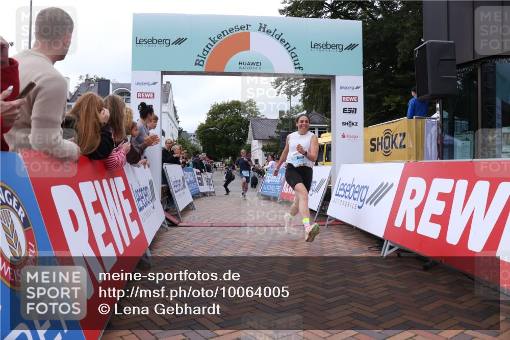 30.08.2026 - Blankeneser Heldenlauf Lena Gebhardt http://msf.ph/oto/10064005 30.08.2026 12:41:57 Ziel 4273, 4358 meine-sportfotos.de