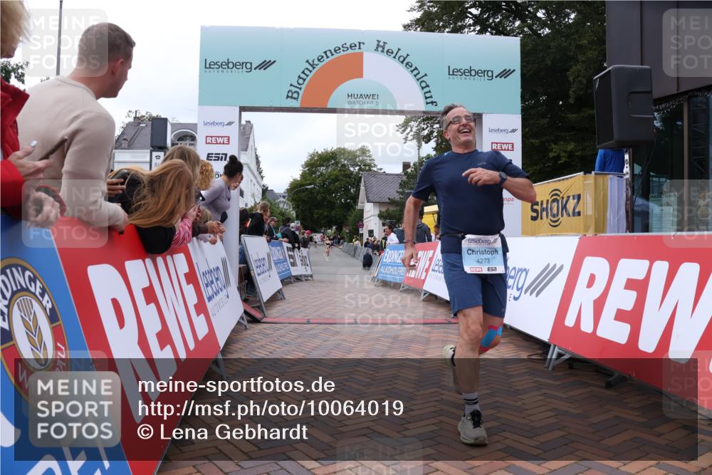 30.08.2026 - Blankeneser Heldenlauf Lena Gebhardt http://msf.ph/oto/10064019 30.08.2026 12:42:01 Ziel 4273, 4358 meine-sportfotos.de