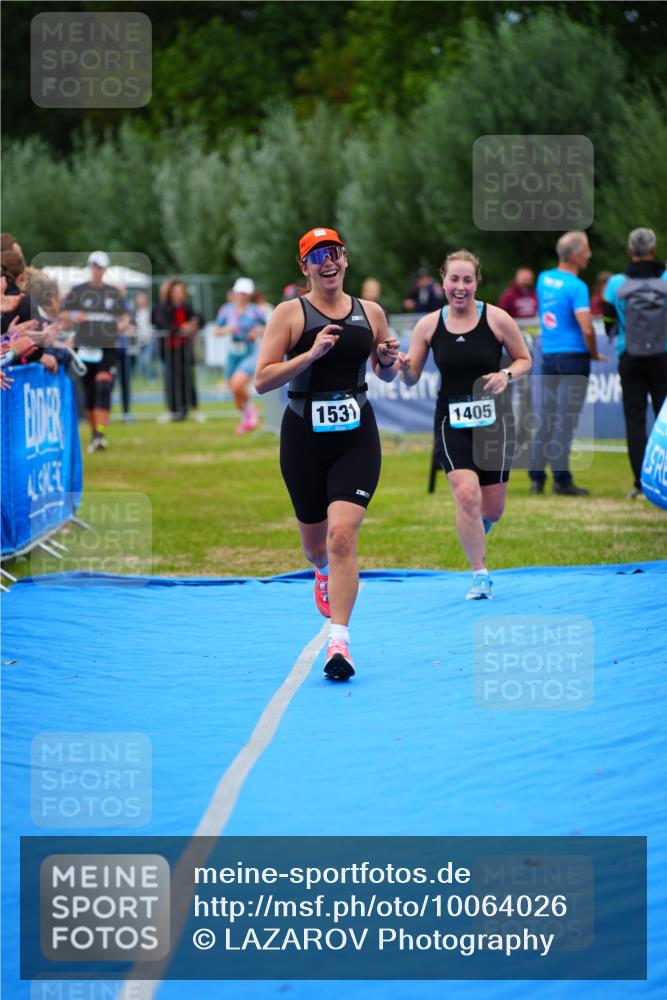 30.08.2026 - Elbe Triathlon Hamburg LAZAROV Photography http://msf.ph/oto/10064026 30.08.2026 12:01:35 Ziel 1405, 1531 meine-sportfotos.de