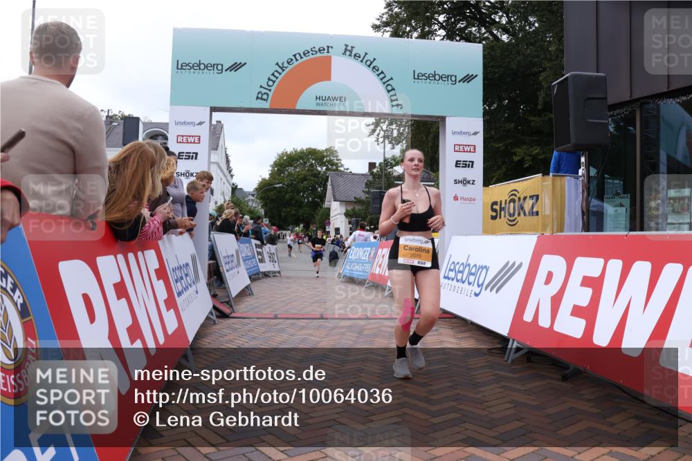 30.08.2026 - Blankeneser Heldenlauf Lena Gebhardt http://msf.ph/oto/10064036 30.08.2026 12:42:13 Ziel 2010, 2483 meine-sportfotos.de