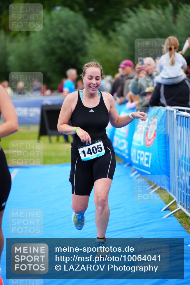30.08.2026 - Elbe Triathlon Hamburg LAZAROV Photography http://msf.ph/oto/10064041 30.08.2026 12:01:38 Ziel 1301, 1394, 1405, 1479, 1480, 1531 meine-sportfotos.de
