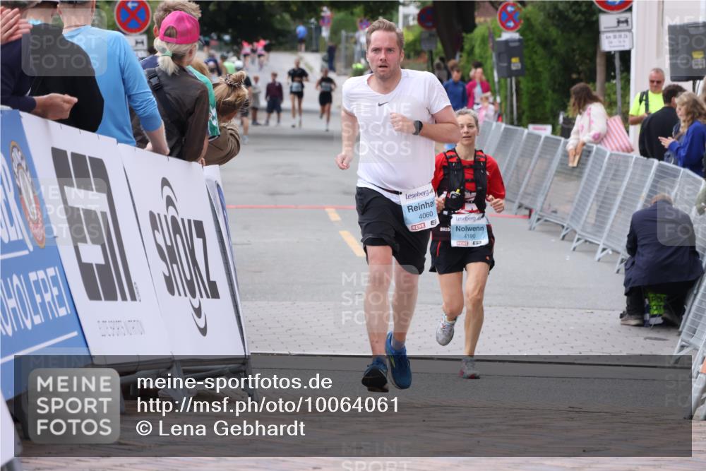 30.08.2026 - Blankeneser Heldenlauf Lena Gebhardt http://msf.ph/oto/10064061 30.08.2026 12:42:20 Ziel 2010, 2483 meine-sportfotos.de