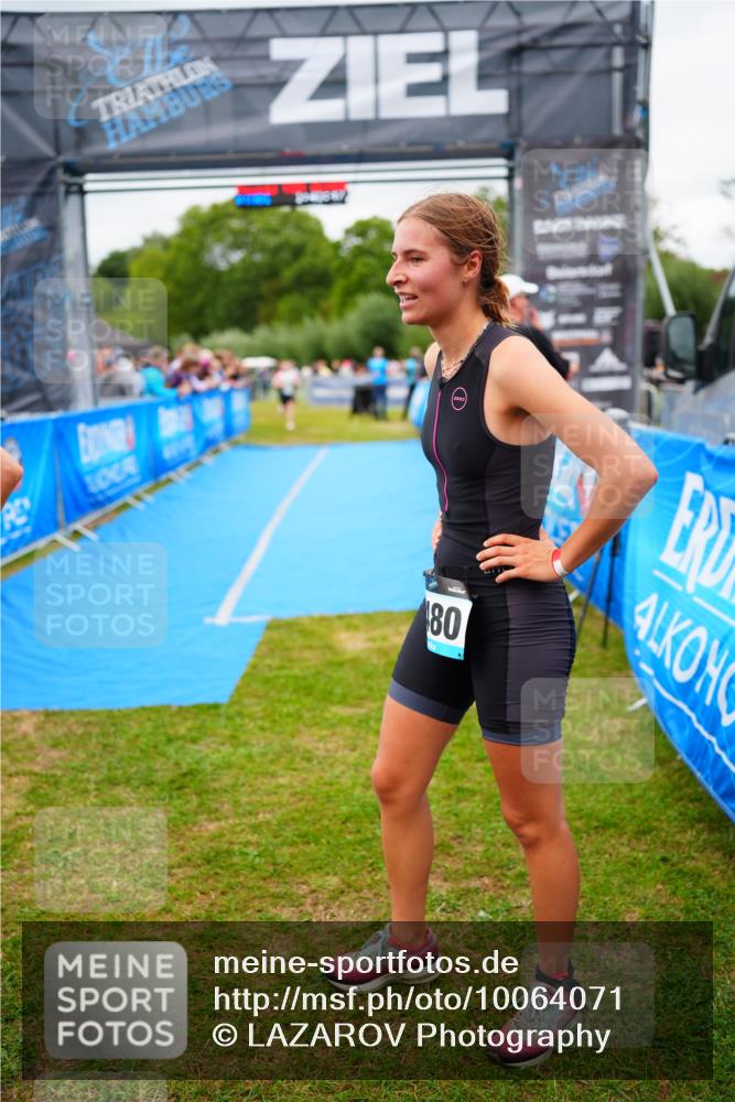 30.08.2026 - Elbe Triathlon Hamburg LAZAROV Photography http://msf.ph/oto/10064071 30.08.2026 12:01:52 Ziel 1425 meine-sportfotos.de