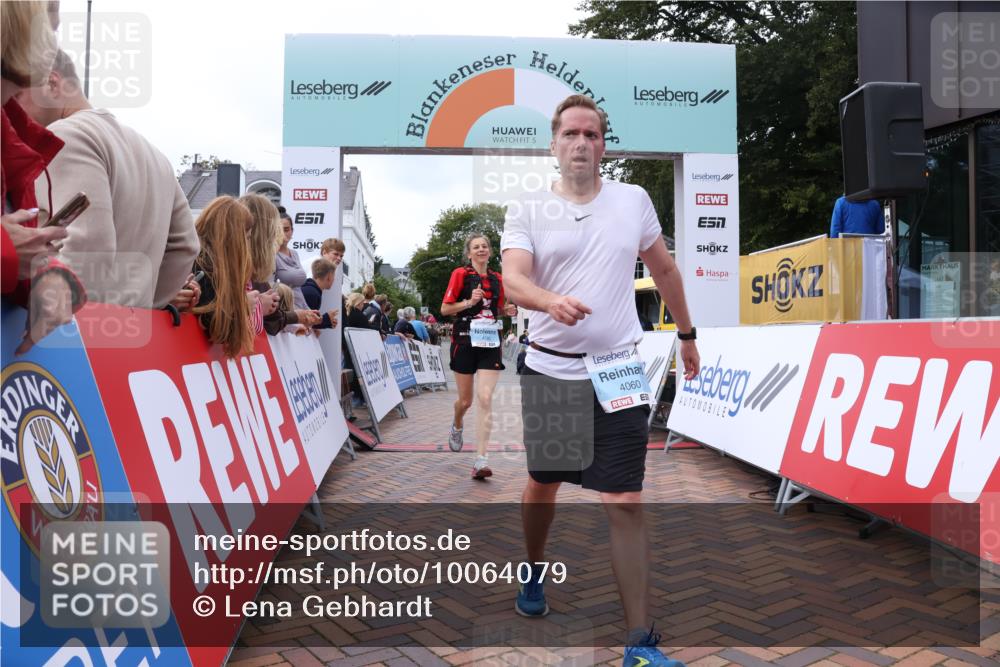 30.08.2026 - Blankeneser Heldenlauf Lena Gebhardt http://msf.ph/oto/10064079 30.08.2026 12:42:27 Ziel 4060, 4190 meine-sportfotos.de