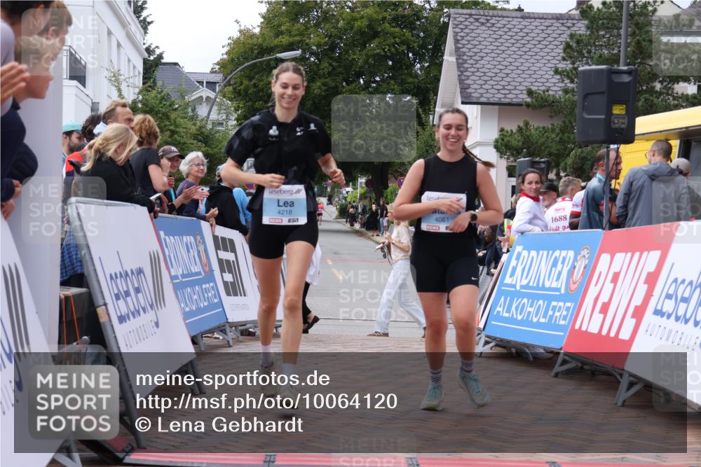 30.08.2026 - Blankeneser Heldenlauf Lena Gebhardt http://msf.ph/oto/10064120 30.08.2026 12:42:48 Ziel 4061, 4218 meine-sportfotos.de