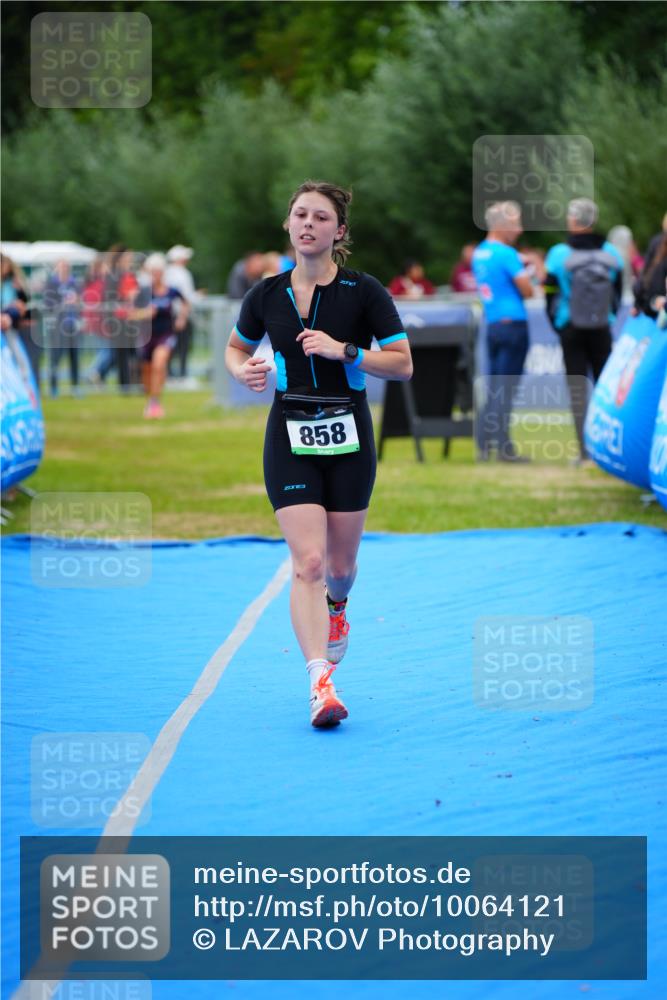 30.08.2026 - Elbe Triathlon Hamburg LAZAROV Photography http://msf.ph/oto/10064121 30.08.2026 12:02:23 Ziel 858, 1645 meine-sportfotos.de