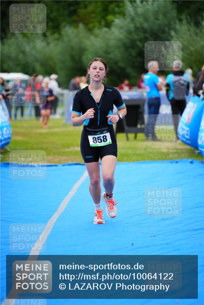 30.08.2026 - Elbe Triathlon Hamburg LAZAROV Photography http://msf.ph/oto/10064122 30.08.2026 12:02:23 Ziel 858, 1645 meine-sportfotos.de
