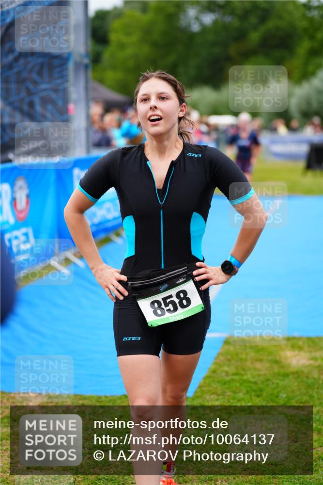 30.08.2026 - Elbe Triathlon Hamburg LAZAROV Photography http://msf.ph/oto/10064137 30.08.2026 12:02:29 Ziel 1645, 1708 meine-sportfotos.de