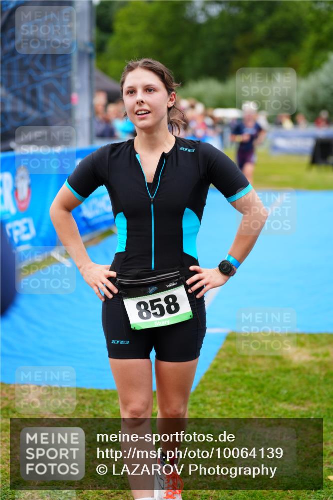 30.08.2026 - Elbe Triathlon Hamburg LAZAROV Photography http://msf.ph/oto/10064139 30.08.2026 12:02:29 Ziel 1645, 1708 meine-sportfotos.de
