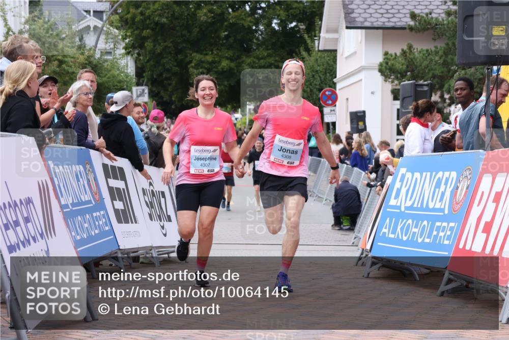 30.08.2026 - Blankeneser Heldenlauf Lena Gebhardt http://msf.ph/oto/10064145 30.08.2026 12:43:18 Ziel 4307, 4308 meine-sportfotos.de