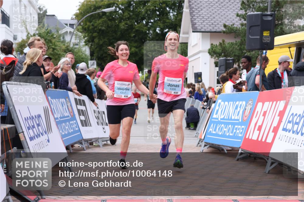 30.08.2026 - Blankeneser Heldenlauf Lena Gebhardt http://msf.ph/oto/10064148 30.08.2026 12:43:19 Ziel 4307, 4308 meine-sportfotos.de
