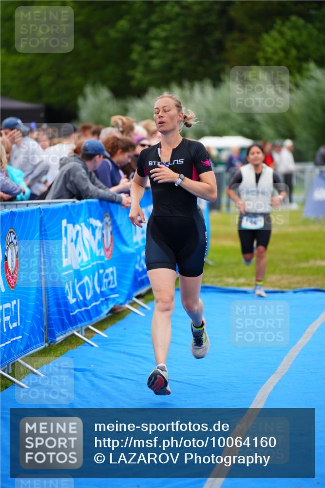 30.08.2026 - Elbe Triathlon Hamburg LAZAROV Photography http://msf.ph/oto/10064160 30.08.2026 12:02:36 Ziel 1467, 1708 meine-sportfotos.de