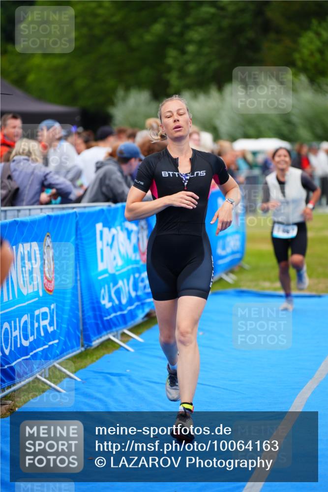 30.08.2026 - Elbe Triathlon Hamburg LAZAROV Photography http://msf.ph/oto/10064163 30.08.2026 12:02:37 Ziel 1467, 1708 meine-sportfotos.de