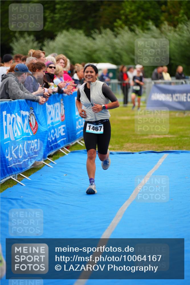 30.08.2026 - Elbe Triathlon Hamburg LAZAROV Photography http://msf.ph/oto/10064167 30.08.2026 12:02:38 Ziel 1467, 1708 meine-sportfotos.de