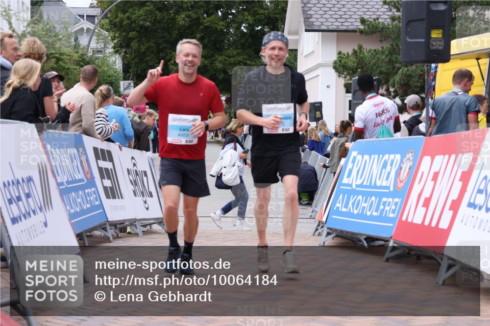 30.08.2026 - Blankeneser Heldenlauf Lena Gebhardt http://msf.ph/oto/10064184 30.08.2026 12:43:27 Ziel 4307, 4308, 4469, 4470 meine-sportfotos.de