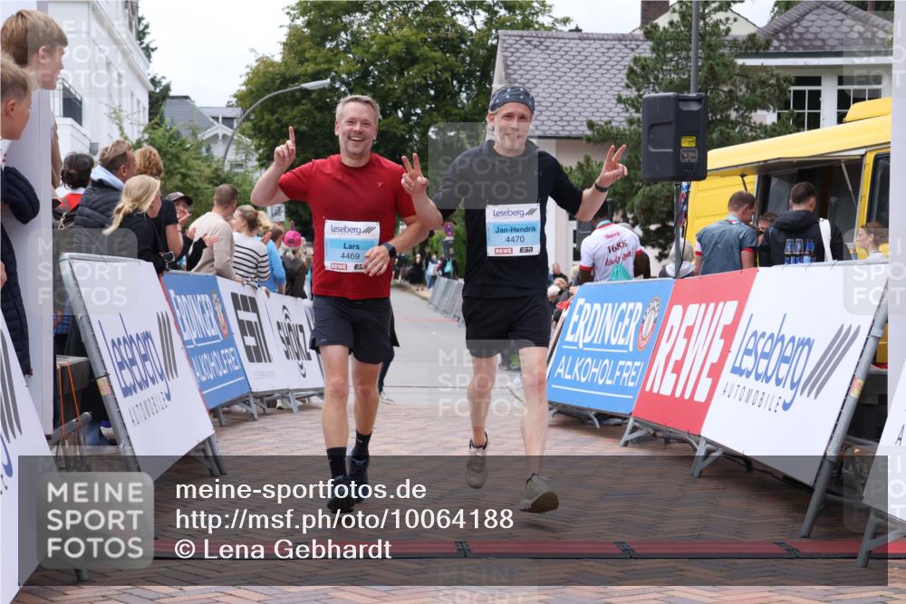 30.08.2026 - Blankeneser Heldenlauf Lena Gebhardt http://msf.ph/oto/10064188 30.08.2026 12:43:28 Ziel 4307, 4469, 4470 meine-sportfotos.de