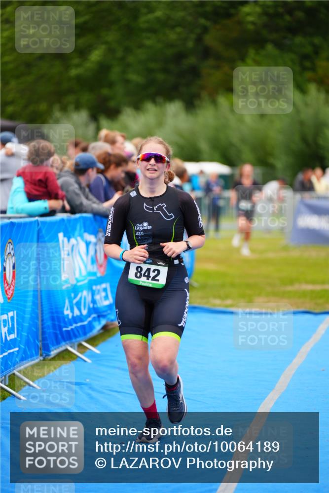 30.08.2026 - Elbe Triathlon Hamburg LAZAROV Photography http://msf.ph/oto/10064189 30.08.2026 12:02:48 Ziel 842, 1579 meine-sportfotos.de