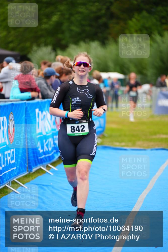 30.08.2026 - Elbe Triathlon Hamburg LAZAROV Photography http://msf.ph/oto/10064190 30.08.2026 12:02:48 Ziel 842, 1579 meine-sportfotos.de