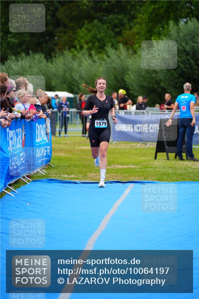 30.08.2026 - Elbe Triathlon Hamburg LAZAROV Photography http://msf.ph/oto/10064197 30.08.2026 12:02:53 Ziel 1579 meine-sportfotos.de