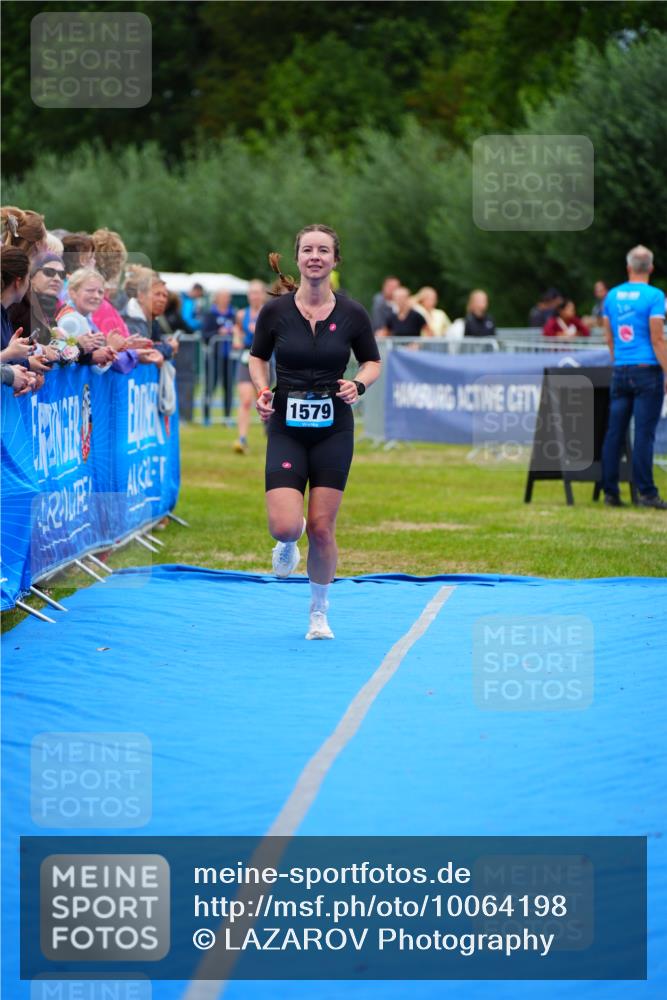 30.08.2026 - Elbe Triathlon Hamburg LAZAROV Photography http://msf.ph/oto/10064198 30.08.2026 12:02:54 Ziel 942, 1579 meine-sportfotos.de