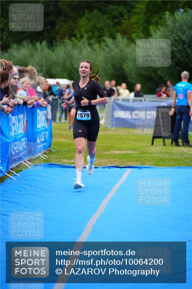 30.08.2026 - Elbe Triathlon Hamburg LAZAROV Photography http://msf.ph/oto/10064200 30.08.2026 12:02:54 Ziel 942, 1579 meine-sportfotos.de